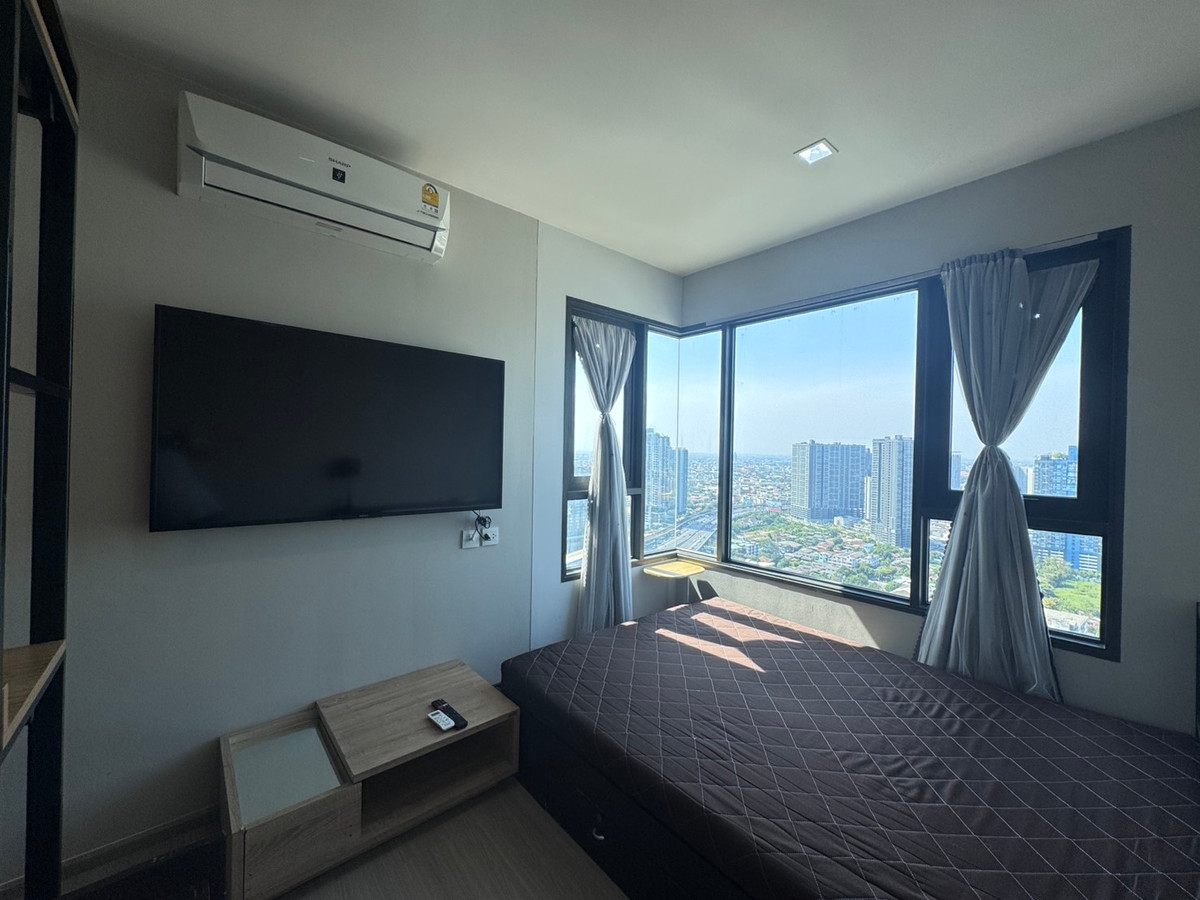 For RentCondoThaphra, Talat Phlu, Wutthakat : Life Sathorn Sierra 32 sq m, 15,000/month, free Wi-Fi, available and ready to rent!
