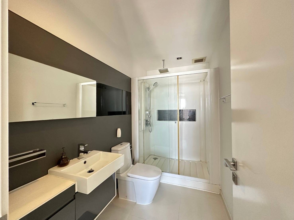 For SaleCondoOnnut, Udomsuk : Condo for Sale: The Room Sukhumvit 62 Near BTS Ekkamai 