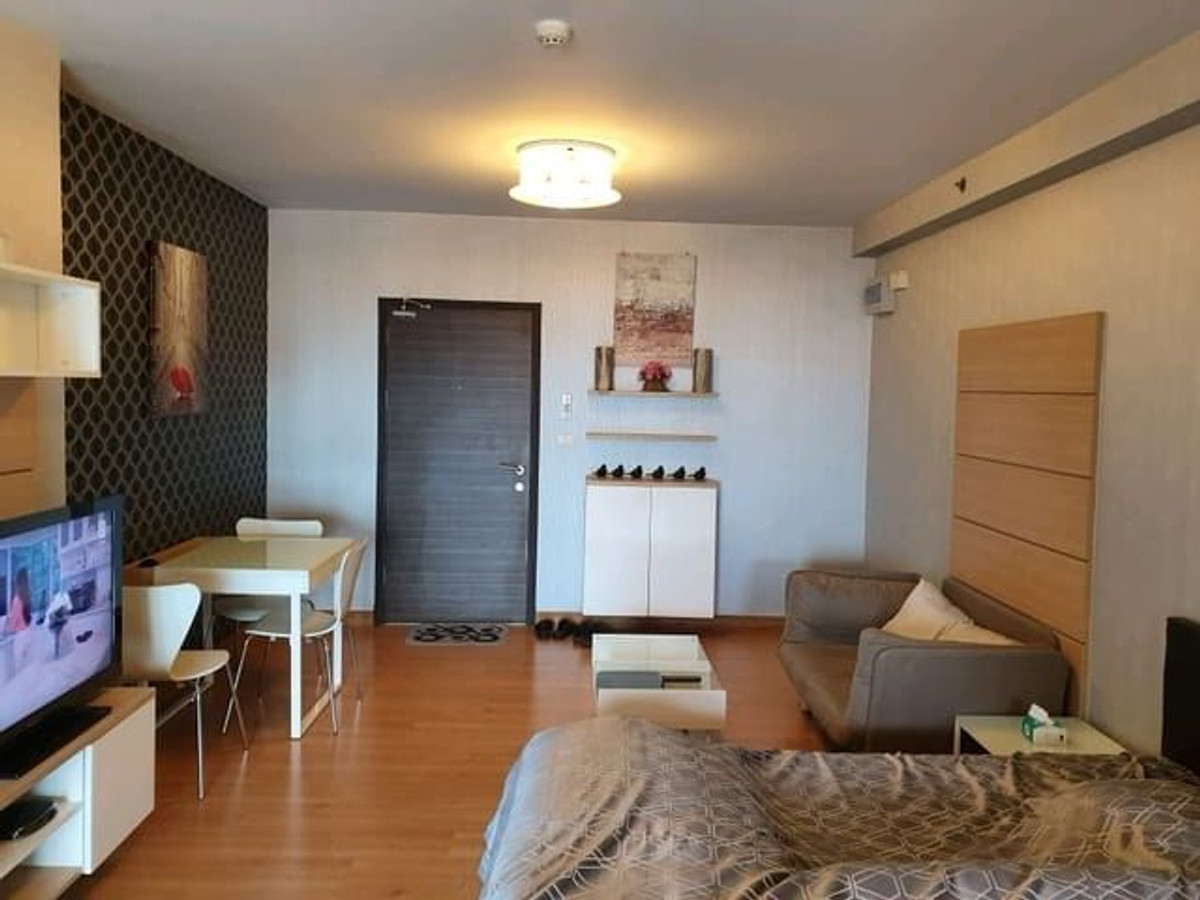 ให้เช่าคอนโดพระราม 9 เพชรบุรีตัดใหม่ RCA : Condo for Rent: Supalai Park Ekkamai–Thonglor Near BTS Ekkamai