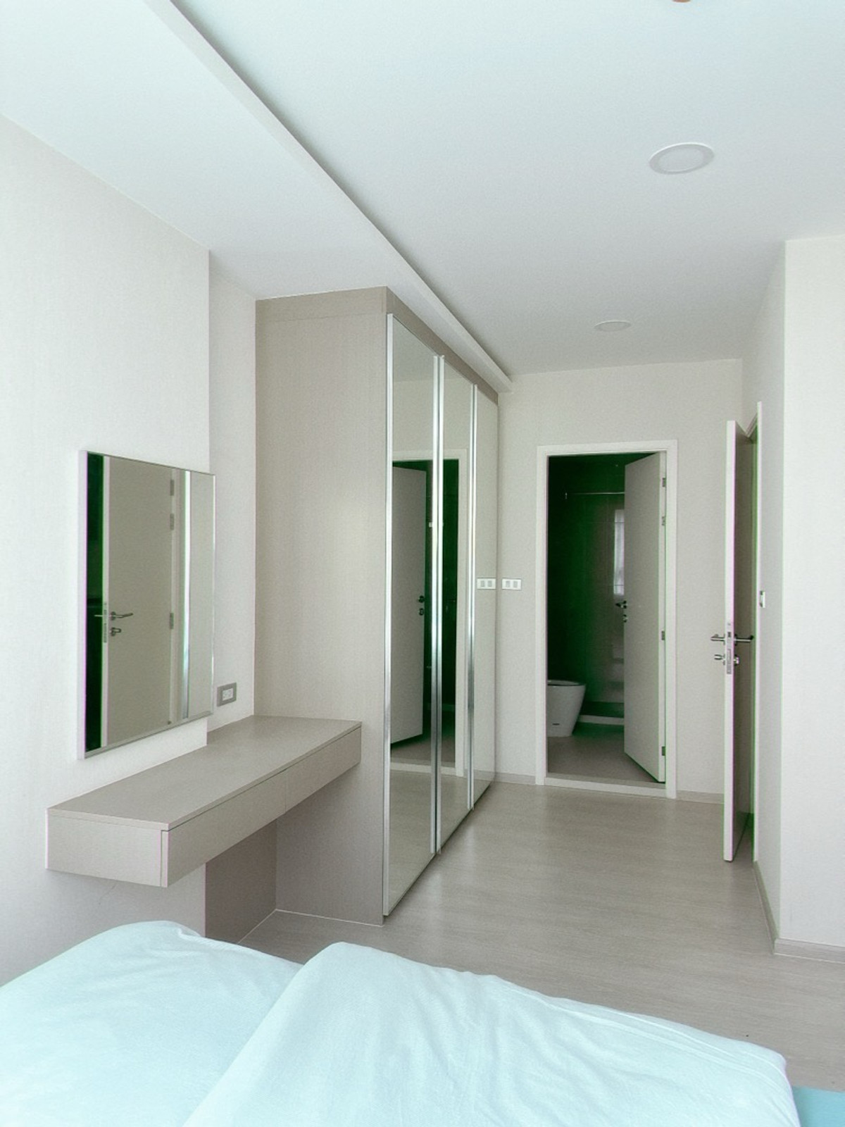 For RentCondoSukhumvit, Asoke, Thonglor : vtara 1 room available