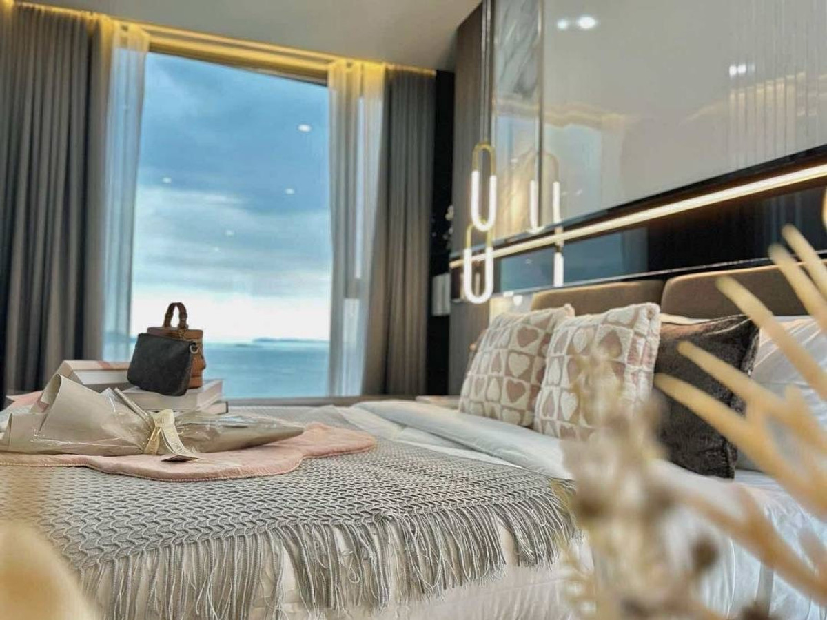 ขายคอนโดพัทยา บางแสน ชลบุรี สัตหีบ : ขายคอนโดหรู AROM WONGAMART วิวทะเล 180 องศา 
📍 ติดทะเลจริง 100% ไม่มีถนนคั่น 