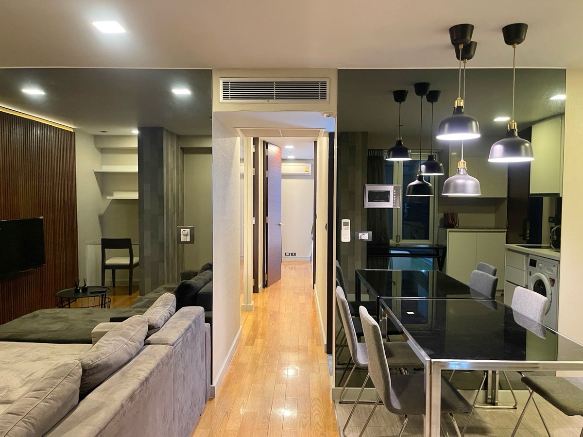 For RentCondoSilom, Saladaeng, Bangrak : 🏢🚊 Quad Silom for rent in the heart of Silom, next to BTS Chong Nonsi, convenient travel, surrounded by business areas and complete lifestyle, Silom, Saladaeng, Bangrak, Si Phraya, Surawong ✨🪴