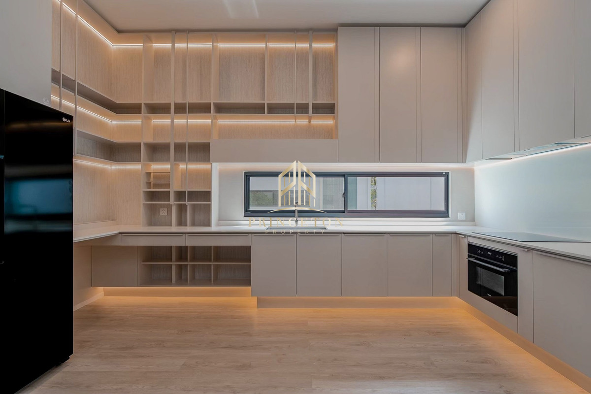 บ้านพัฒนาการ ศรีนครินทร์ : ขายหรือให้เช่า วีเว่ กรุงเทพกรีฑา 4 ห้องนอน 📞092-4252445 Vive Krungthep Kreetha