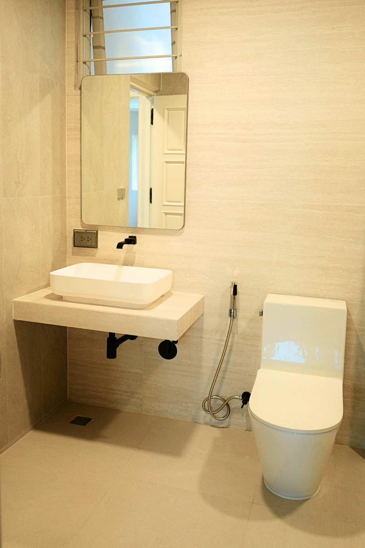 ขายทาวน์โฮมลาดพร้าว เซ็นทรัลลาดพร้าว : ทาวน์โฮม ซอย ลาดพร้าว 35 / 5 ห้องนอน (ขาย), Townhome Soi Ladprao 35 / 5 Bedrooms (FOR SALE) TPM304