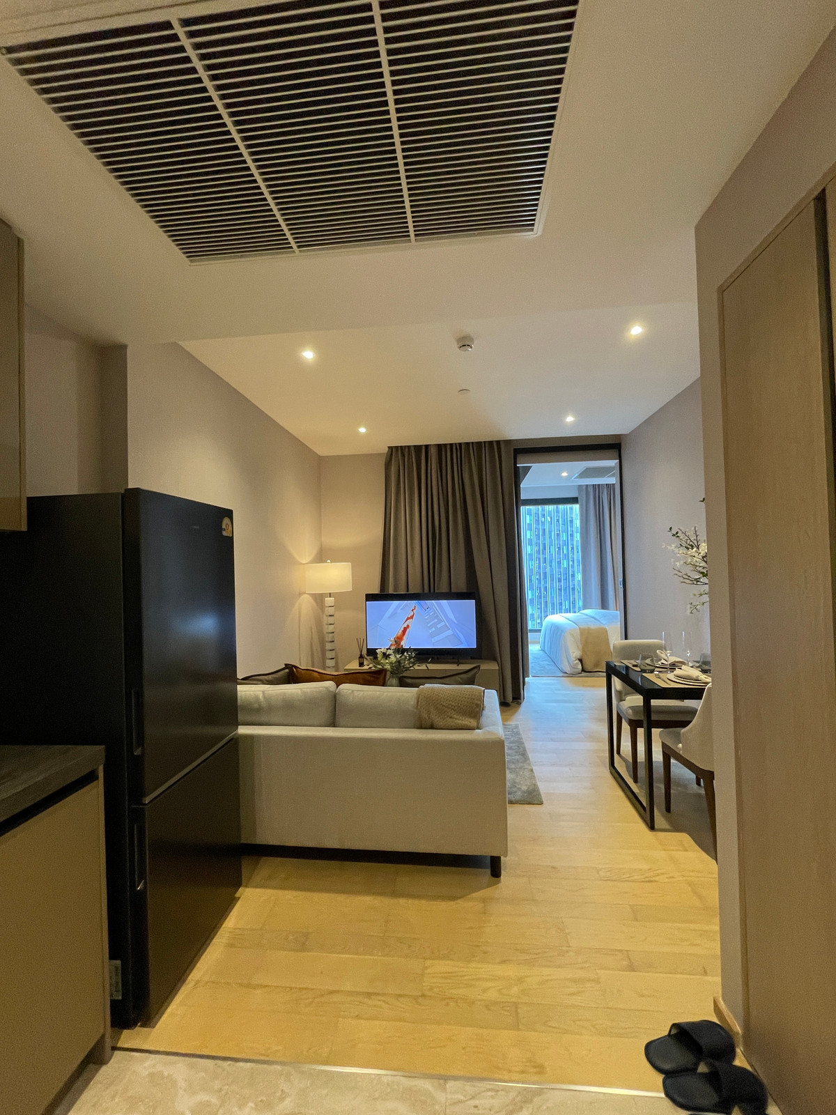 For SaleCondoRama9, Petchburi, RCA : Condo for sale, Ashton Asoke-Rama 9, functions, 1 bedroom, 1 bathroom, area 34.82 sq m, in the OMEGA building. Fully decorated and ready to move in (Fully-Decorated) and receive full promotions. The ultimate in luxury in the heart of New CBD only 230 m. f