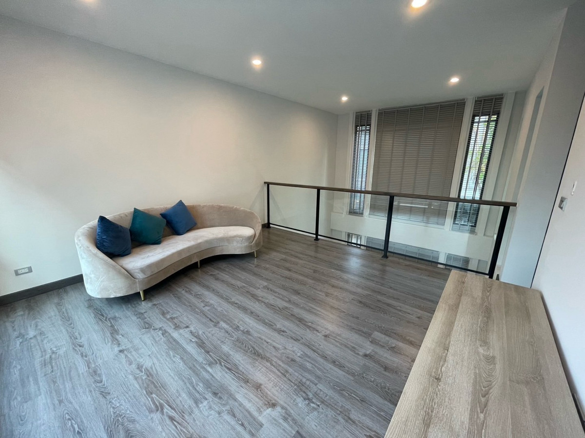 For RentTownhomeKasetsart, Ratchayothin : Single house for rent Baan Klang Muang Classe Ratchayothin (ClasseRatchayothin), new house, never lived in.