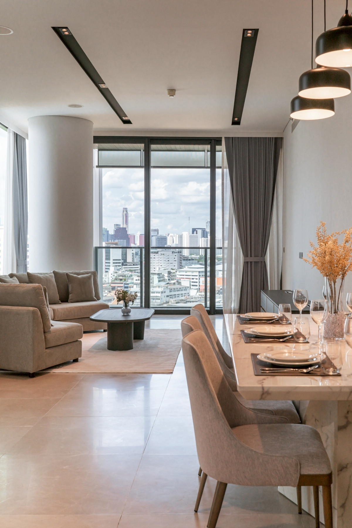 ให้เช่าคอนโดวงเวียนใหญ่ เจริญนคร : 2 ห้องนอน ที่ Banyan Tree Residences Riverside Bangkok, Contact 062-496-6454