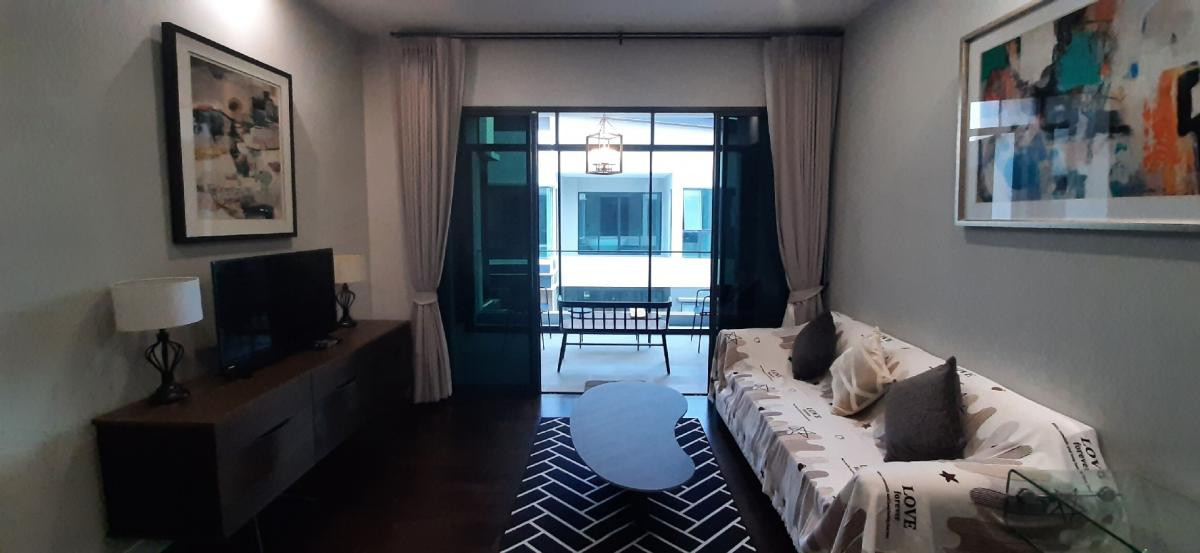 ให้เช่าบ้านเลียบทางด่วนรามอินทรา : ให้เช่า Pool villa 80ตรว 8นอน7น้ำ บ้านเดี่ยว 3 ชั้น THE HONOR YOTHINPATTANA