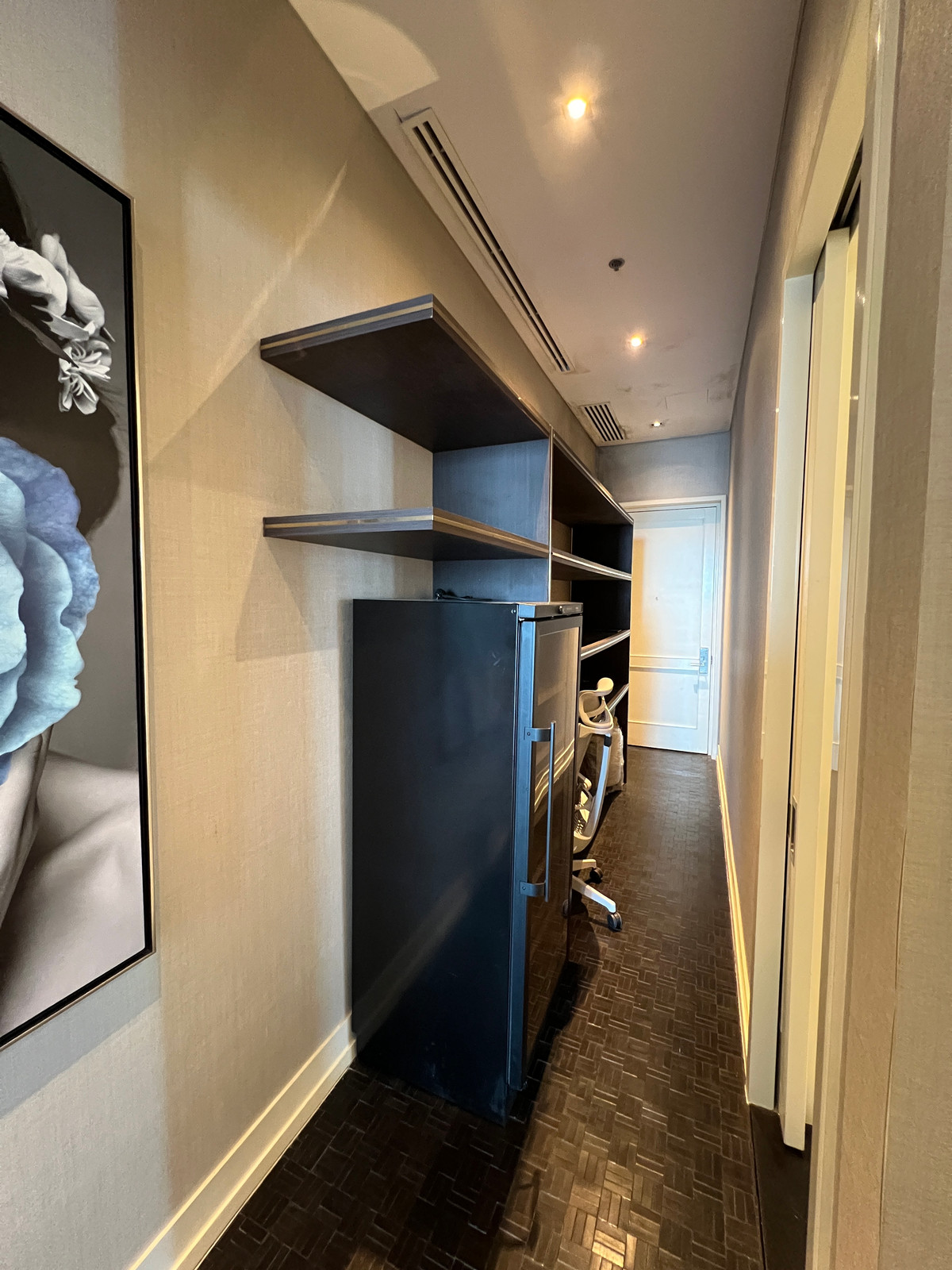 CondoSathorn, Narathiwat : 🏆✨ 4-Bedroom Penthouse at The Ritz-Carlton Residences Bangkok – 400,000 THB/month 🌆🔥