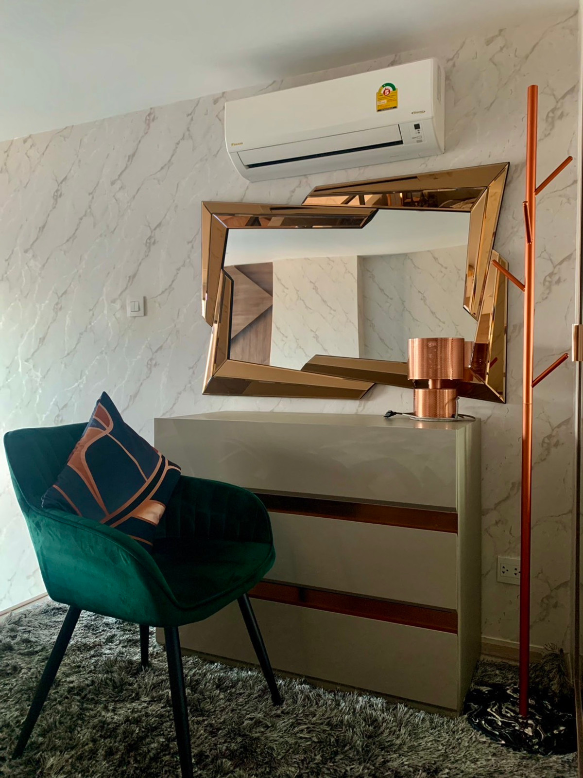 ขายคอนโดวิภาวดี ดอนเมือง หลักสี่ : ✨ พร้อมขายห้องสวย หายาก  KnightsBridge Phaholyothin–Interchange | Live–Work Luxury Duplex  