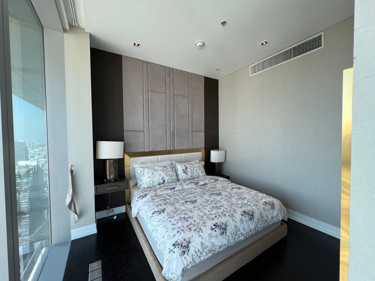 CondoSathorn, Narathiwat : 🏆✨ 4-Bedroom Penthouse at The Ritz-Carlton Residences Bangkok – 400,000 THB/month 🌆🔥