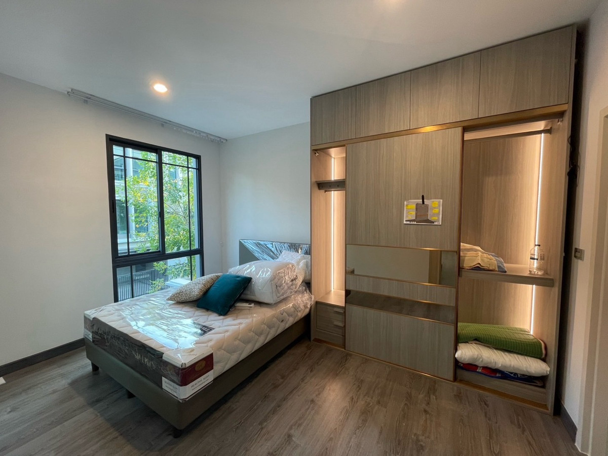 For RentTownhomeKasetsart, Ratchayothin : Single house for rent Baan Klang Muang Classe Ratchayothin (ClasseRatchayothin), new house, never lived in.