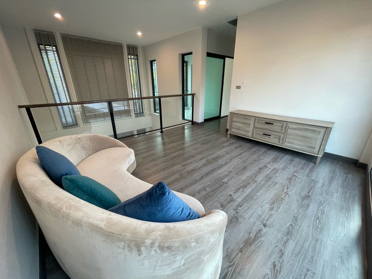 For RentTownhomeKasetsart, Ratchayothin : Single house for rent Baan Klang Muang Classe Ratchayothin (ClasseRatchayothin), new house, never lived in.