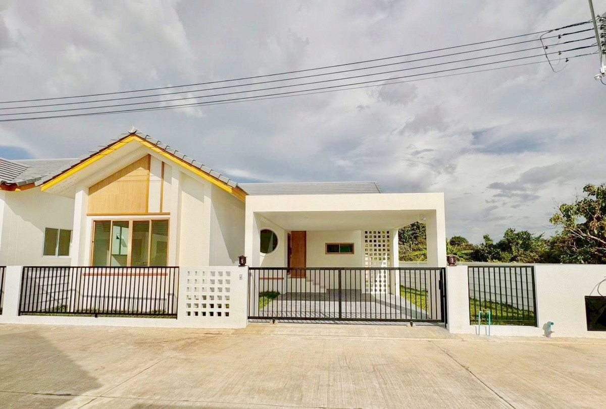 ให้เช่าบ้านเชียงใหม่ : บ้านในโครงการ ให้เช่าเดือนละ 20,000 บาท ใกล้โรงเรียนคริสเตียนเยอรมันเชียงใหม่เพียง 5 นาที No.15H817