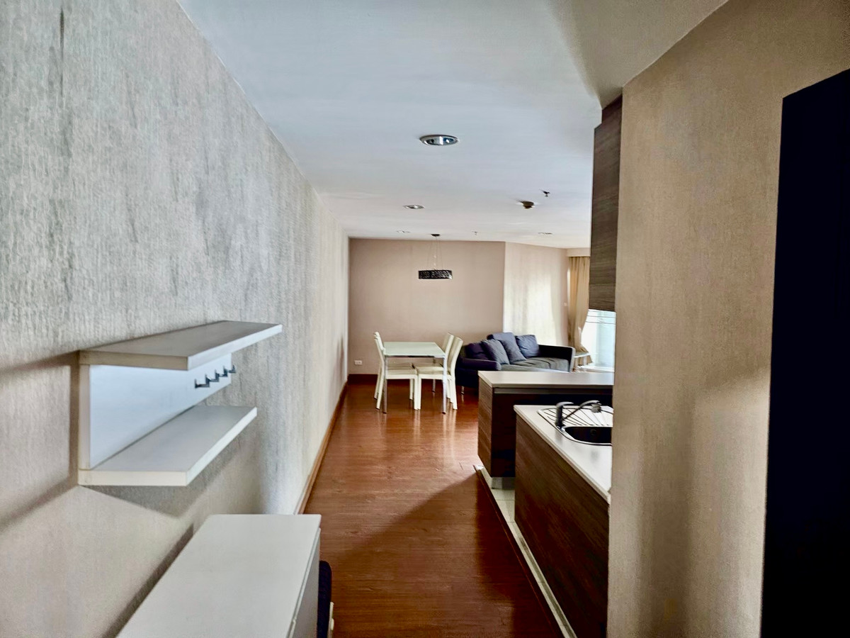 ขายคอนโดพระราม 9 เพชรบุรีตัดใหม่ RCA : ขายคอนโดหรู Belle Grand Rama 9 ห้องใหญ่ วิวสระ ทำเลใจกลางเมือง ใกล้ MRT พระราม 9