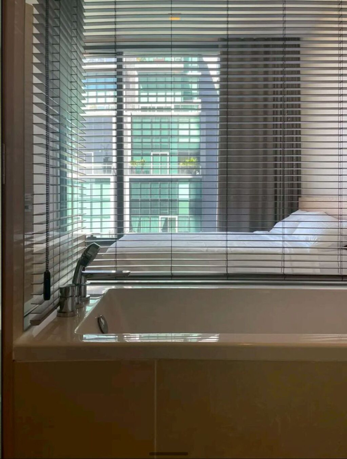 For RentCondoSukhumvit, Asoke, Thonglor : For Rent The Esse Asoke Unit 333/39 (North)