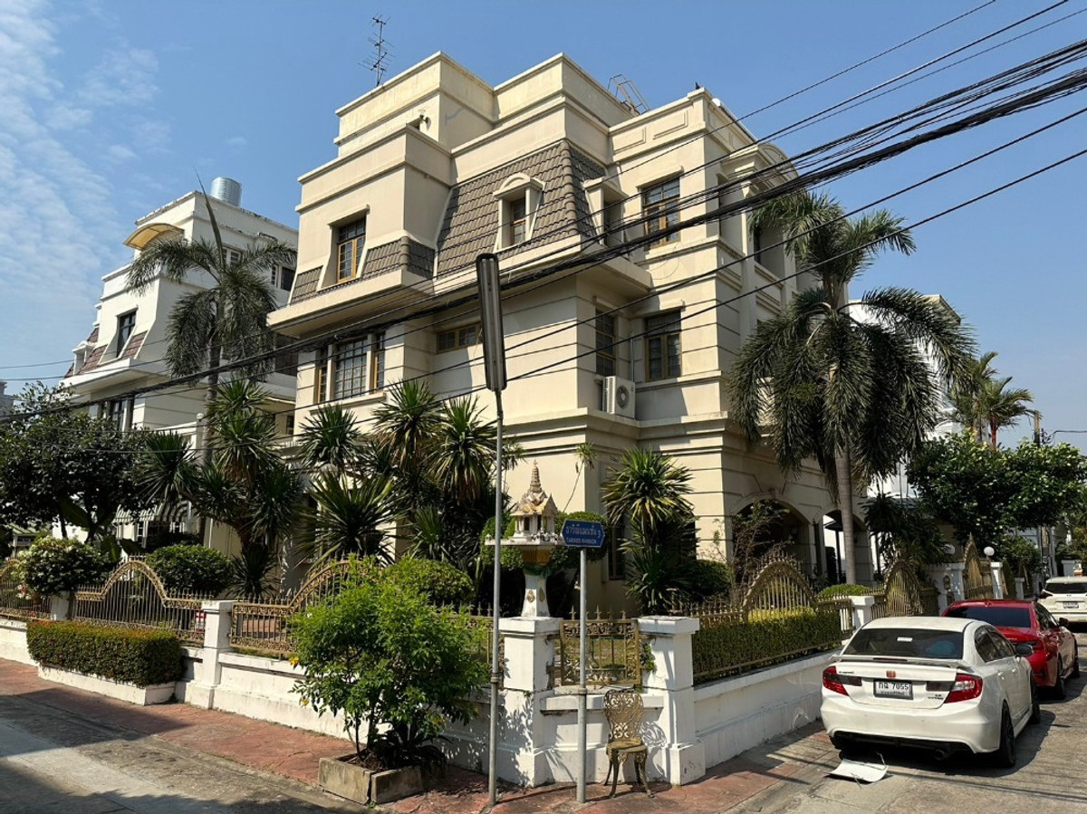 ให้เช่าบ้านปิ่นเกล้า จรัญสนิทวงศ์ : เช่า บ้านธาริณีแมนชั่น 8 นอน, 10น้ำ เดินไป Central ปิ่นเกล้า ได้ 500ม DDD