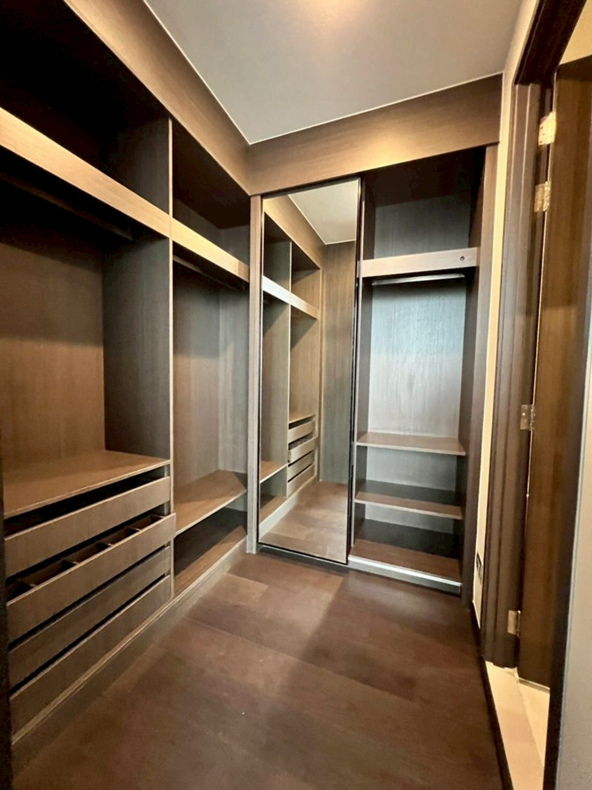 For RentCondoSukhumvit, Asoke, Thonglor : 2 bedrooms at LAVIQ Sukhumvit 57, Contact 062-496-6454