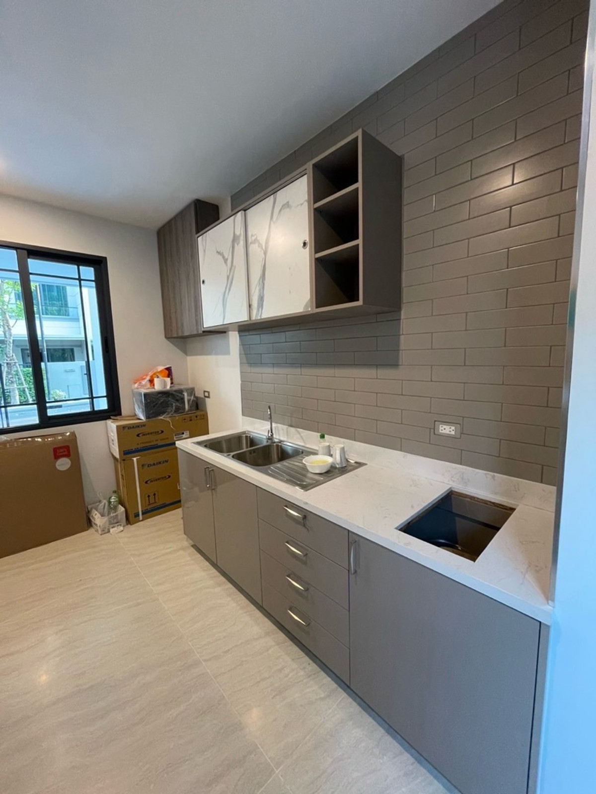 For RentTownhomeKasetsart, Ratchayothin : Single house for rent Baan Klang Muang Classe Ratchayothin (ClasseRatchayothin), new house, never lived in.
