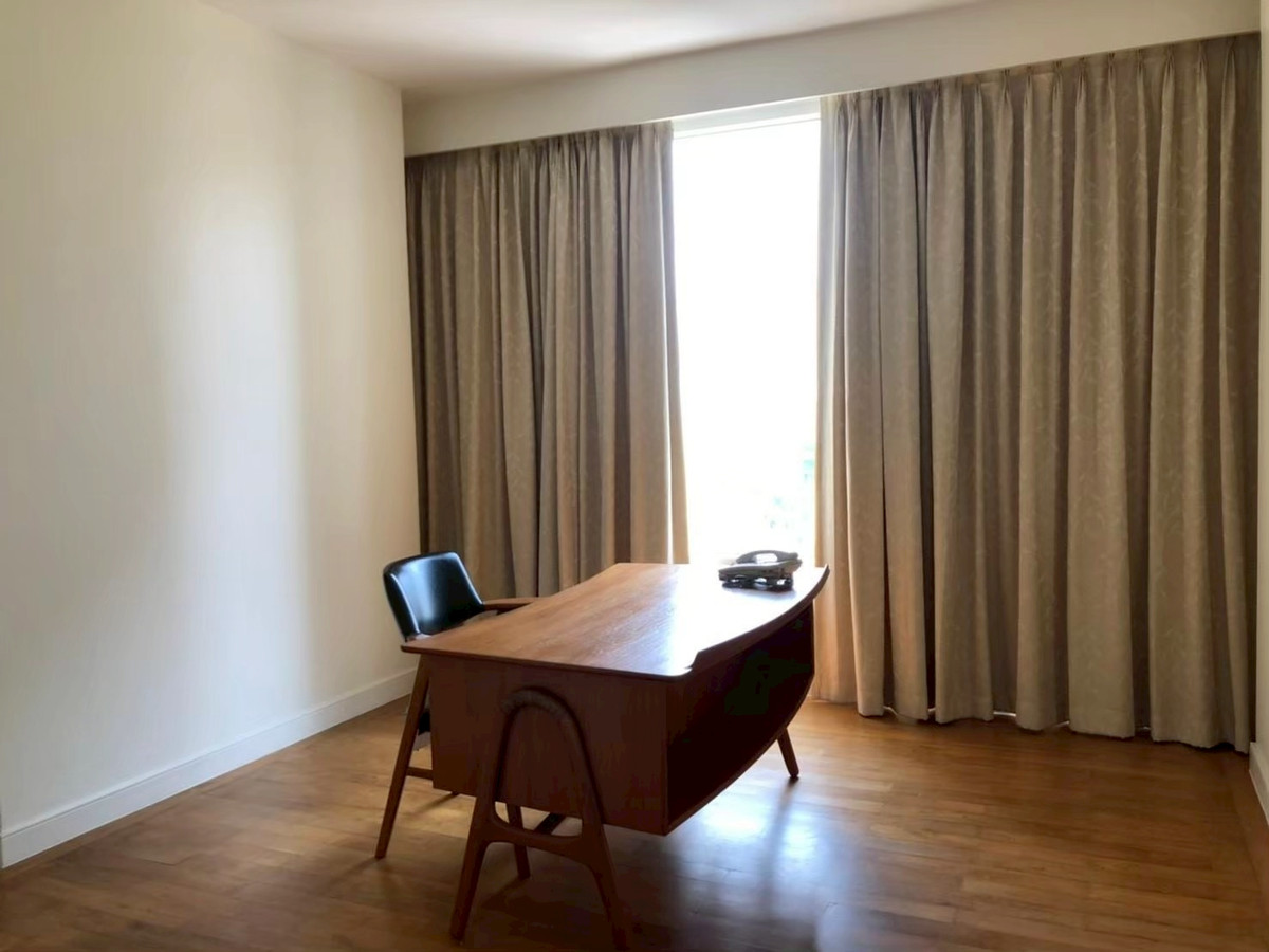 For RentCondoSukhumvit, Asoke, Thonglor : 3 bedrooms plus at Hampton Thonglor, Contact 062-496-6454