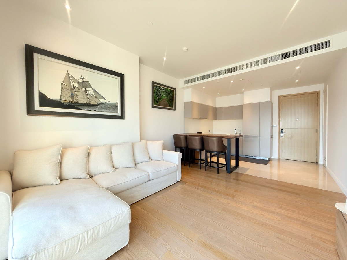 ให้เช่าคอนโดวงเวียนใหญ่ เจริญนคร : ◈ Magnolias Waterfront Residences ◈ Unblocked panoramic Chao Phraya River view ♥ 1 Bedroom, 1 Bathroom • High floor • Newly renovated 
