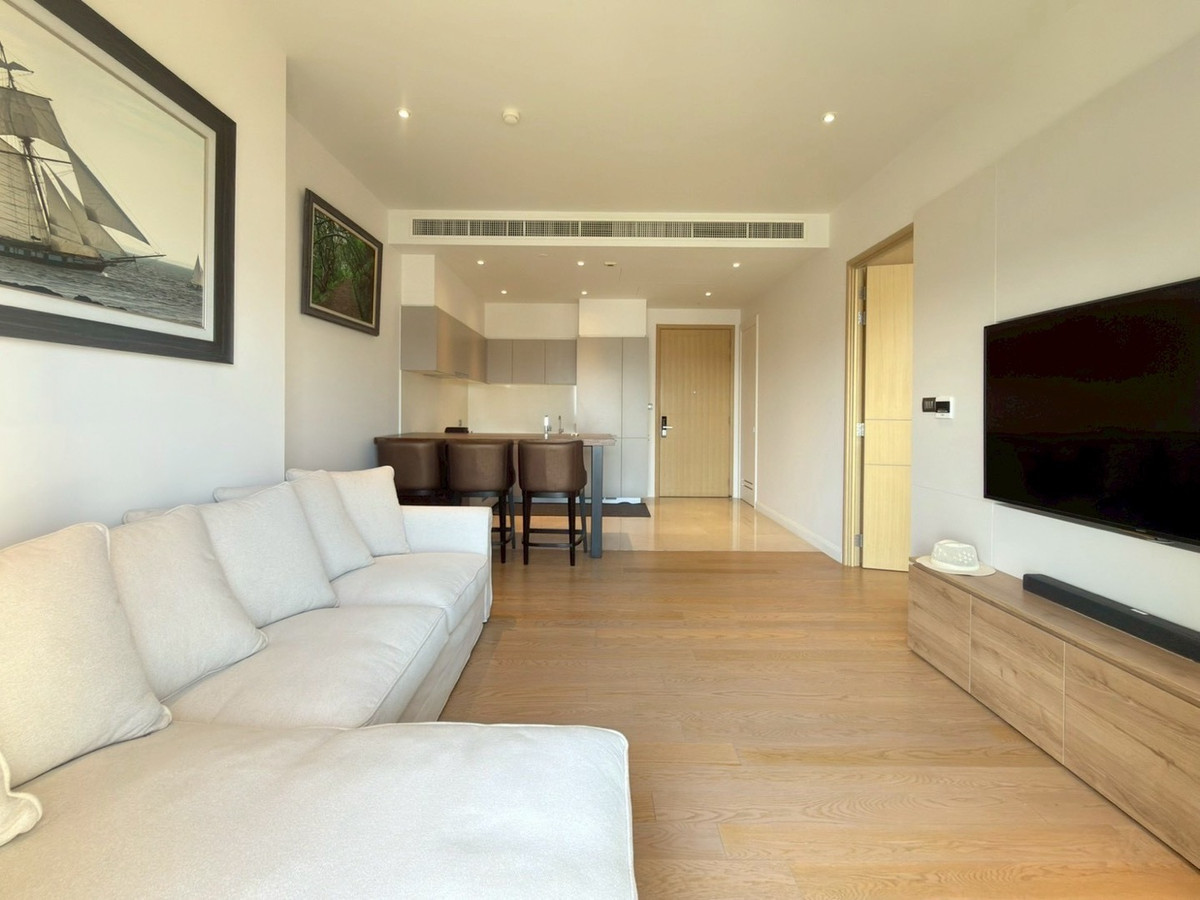 For RentCondoWongwianyai, Charoennakor : ◈ Magnolias Waterfront Residences ◈ 
 • Unblocked panoramic Chao Phraya River view • 1 Bedroom, 1 Bathroom • High floor • Newly renovated