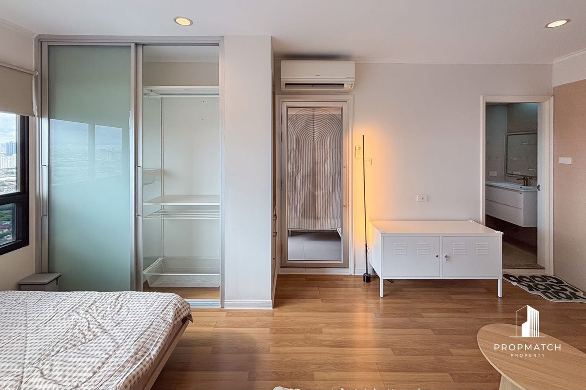 For SaleCondoSapankwai,Jatujak : Condo for sale Lumpini Place Phahol-Saphankwai Near Saphan Khwai BTS, easy to find food.