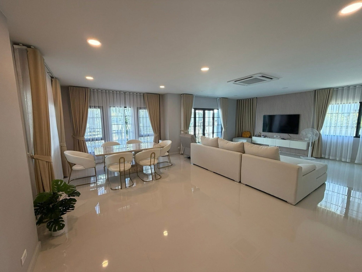 For RentHouseBangna, Bearing, Lasalle : 🏡 Luxury Single House for Rent at Centro Bangna