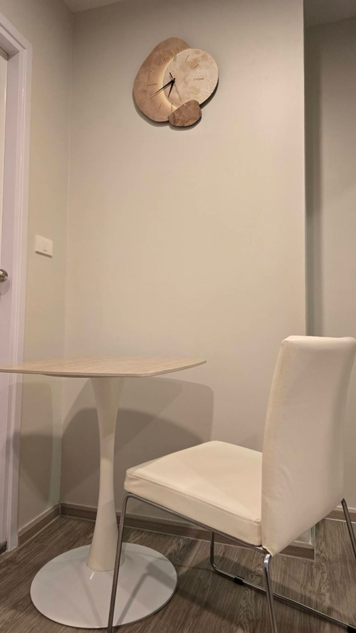 ให้เช่าคอนโดบางนา แบริ่ง ลาซาล : ใหม่🌈ห้องมุมRegent Home Bangna (รีเจ้นท์โฮม บางนา) ใกล้BTS🚝บางนาเพียง350เมตร ตึก🅱️ชั้น15(28 ตร.ม.) 1ห้องนอน เฟอร์นิเจอร์+เครื่องใช่ไฟฟ้าครบ(มีเครื่องซักผ้าฝาหน้า+ประตูDigital)