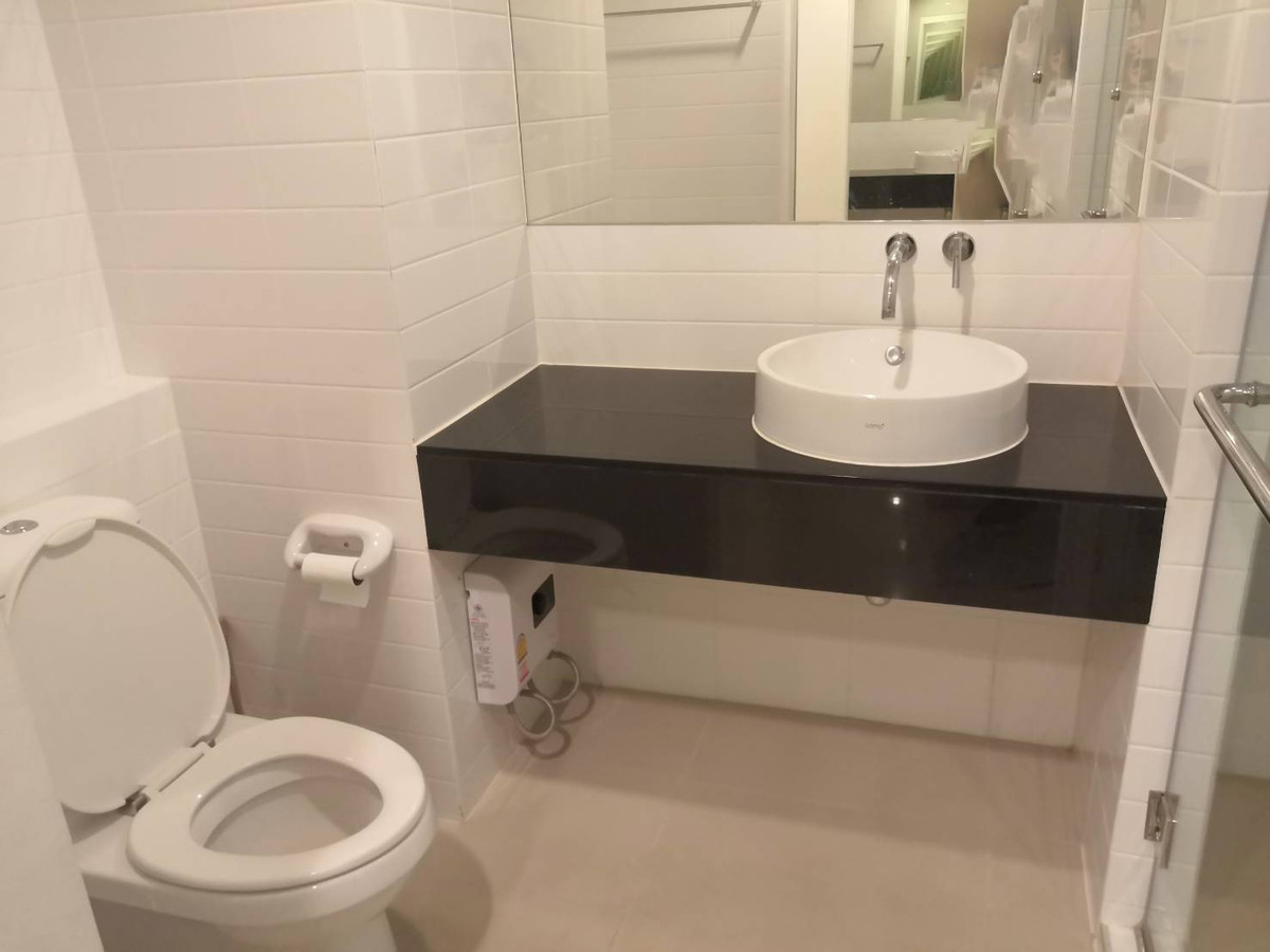 ให้เช่าคอนโดอ่อนนุช อุดมสุข : Ideo Mix 103 ห้องมุม เฟอร์ครบ พร้อมอยู่ ราคา 13000 บาท 