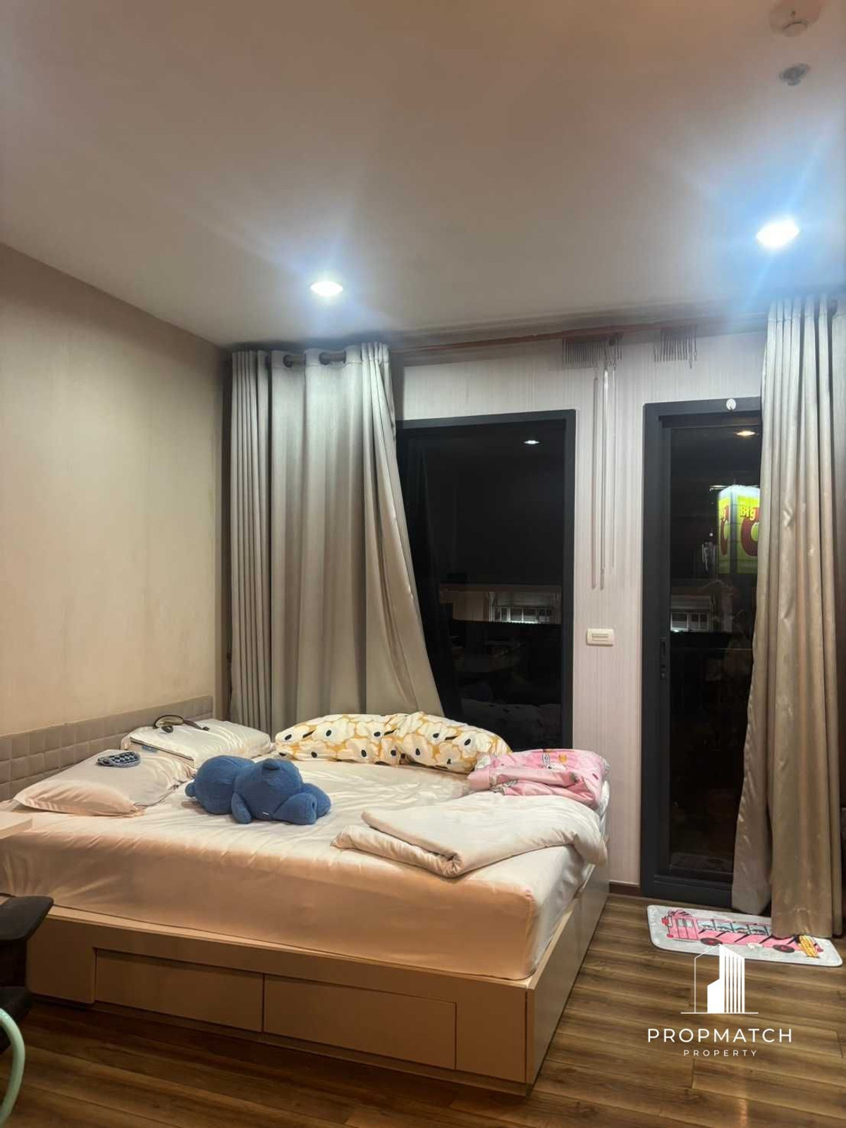 ขายคอนโดสะพานควาย จตุจักร : ⚡️ถูกที่สุดในตึกราคาจริง⚡️Onyx Phahonyothin ติด Bts สะพานควาย🔥 26 Sqm 🔥 Studio💫 3.2 Mb สนใจติดต่อพัตเตอร์ 0928895628 Line plustor_ss