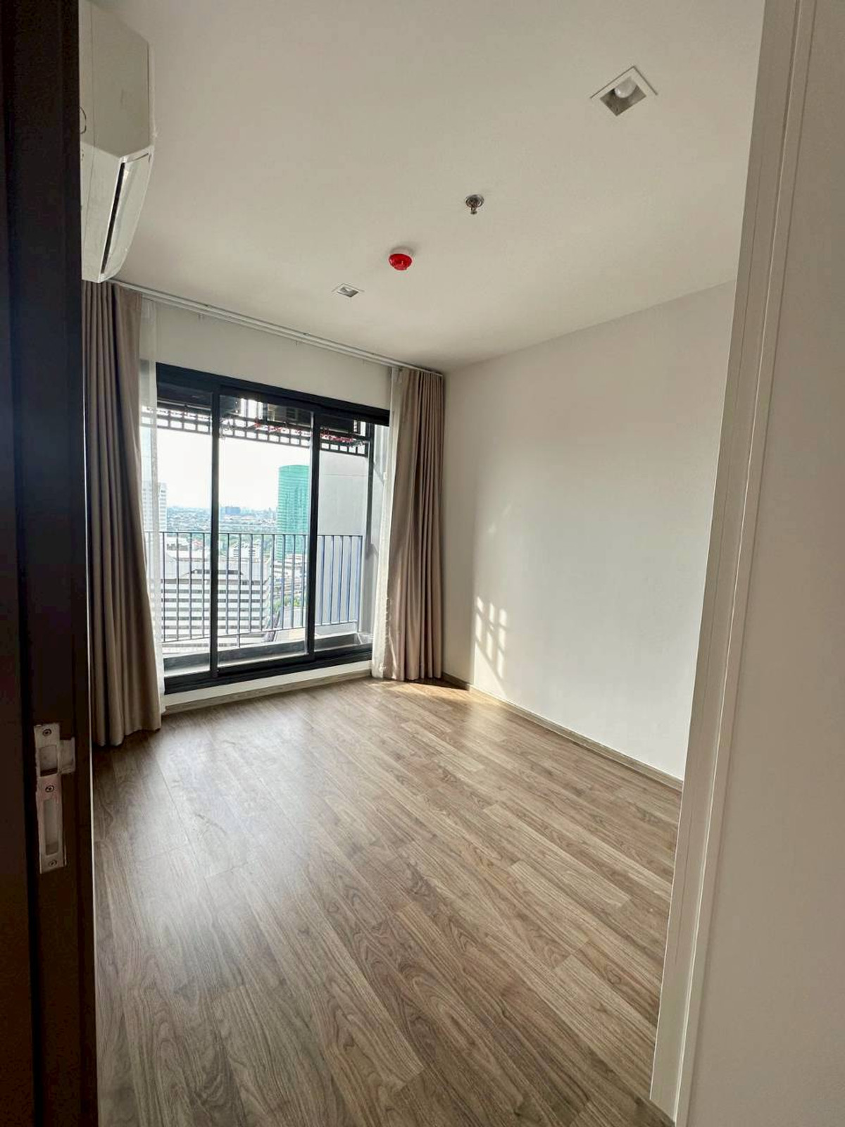 For SaleCondoLadprao, Central Ladprao : ✅ S-LVY120 ✅ Line : @p2nproperty