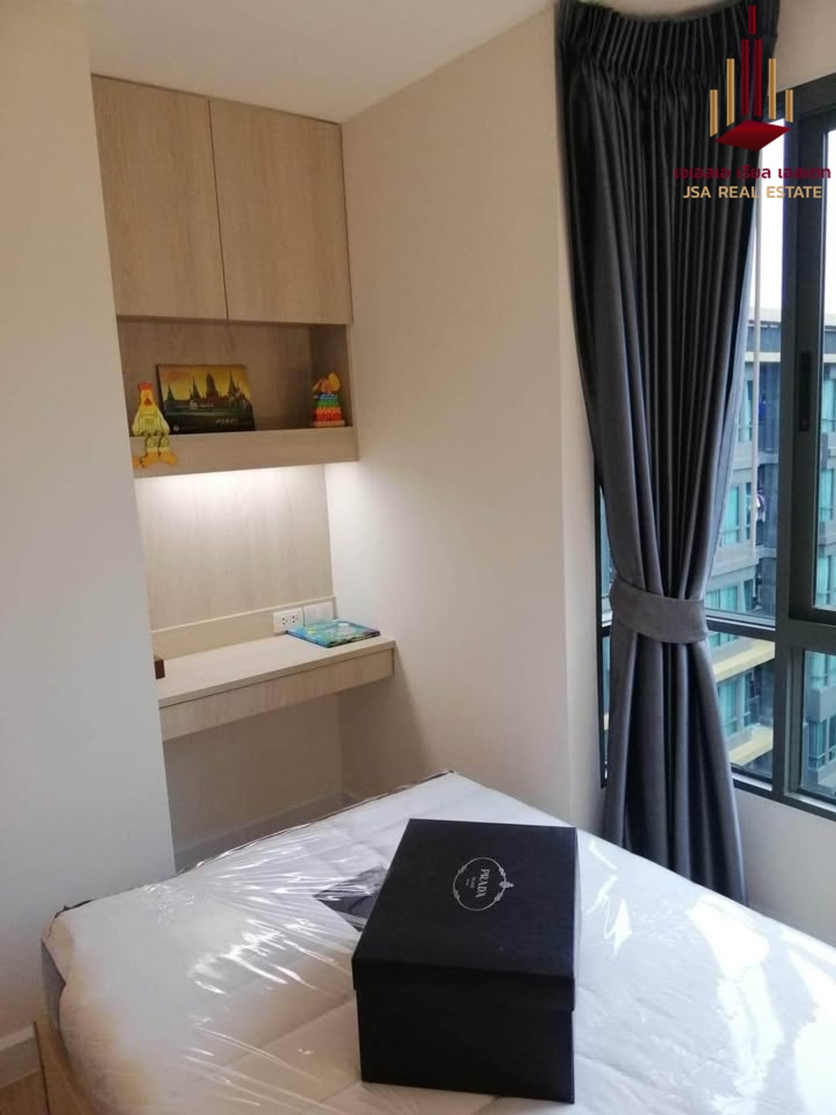 For RentCondoRatchadapisek, Huaikwang, Suttisan : ✨ For Rent: Metro Luxe Rose Gold Phahol - Sutthisan Condo ✨ 💰 Only 24,000 THB/month
