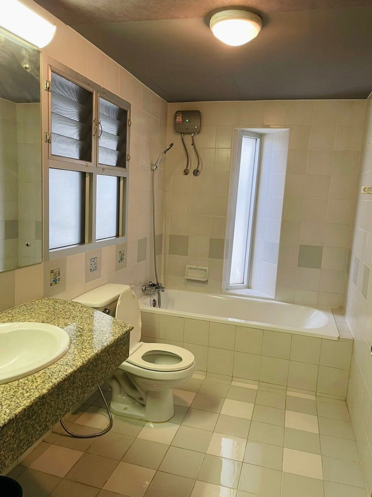 For RentCondoBangna, Bearing, Lasalle : Condo for rent, Ban Suan La Salle, near BTS Sri Lasalle (60 sq m.), 2 bedrooms, 1 bathroom, ready to move in.