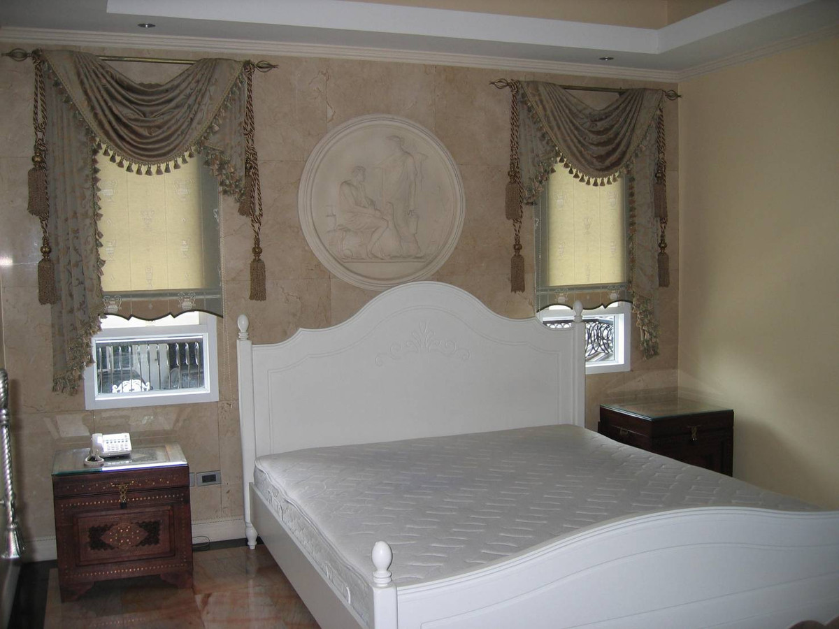 For RentHouseSukhumvit, Asoke, Thonglor : Single House With Pool For Rent Location Ekamai 180Sq.Wah 3Beds+Plus1 Beds 3Baths