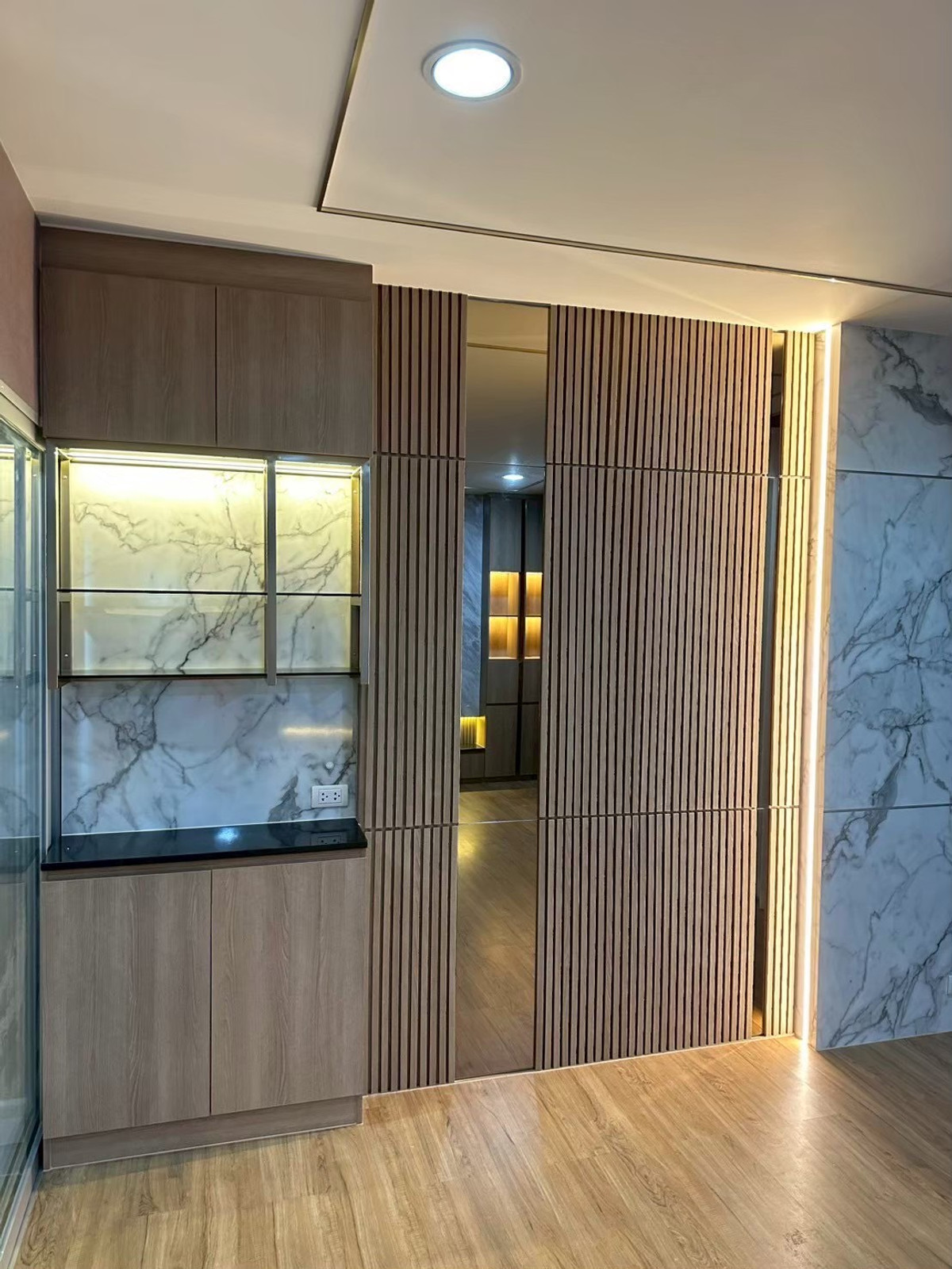 ขายคอนโดสาทร นราธิวาส : ขายคอนโด Fuse Chan Sathorn ราคา 5,900,000 บาท [MKs251207]