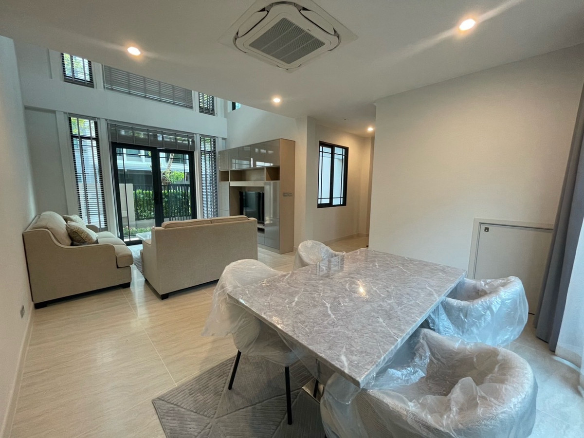 For RentTownhomeKasetsart, Ratchayothin : Single house for rent Baan Klang Muang Classe Ratchayothin (ClasseRatchayothin), new house, never lived in.