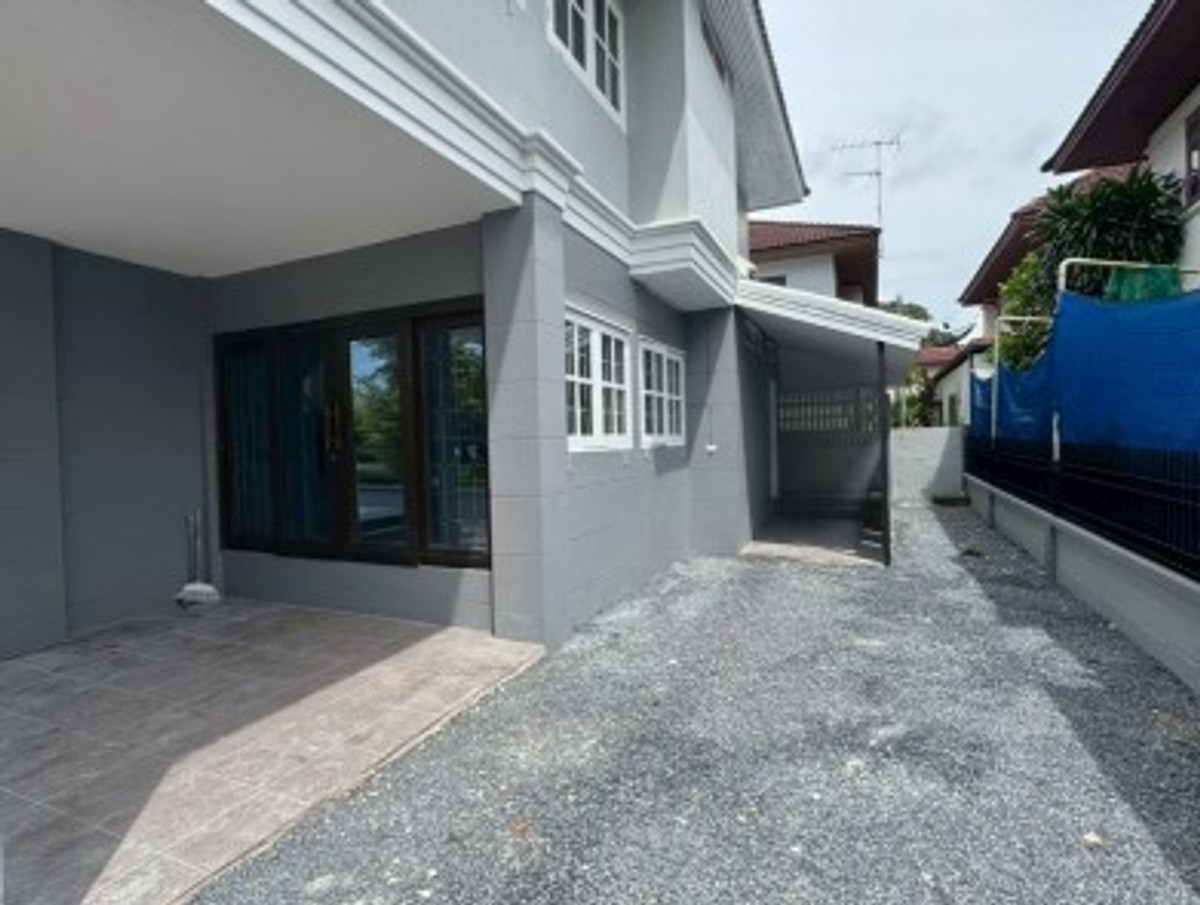 For SaleHouseNawamin, Ramindra : 2-story detached house for sale, Panya Lake Home Village, size 91 sq m., corner house, Main Road, Minburi, Nimitmai Road 28, opposite the park.