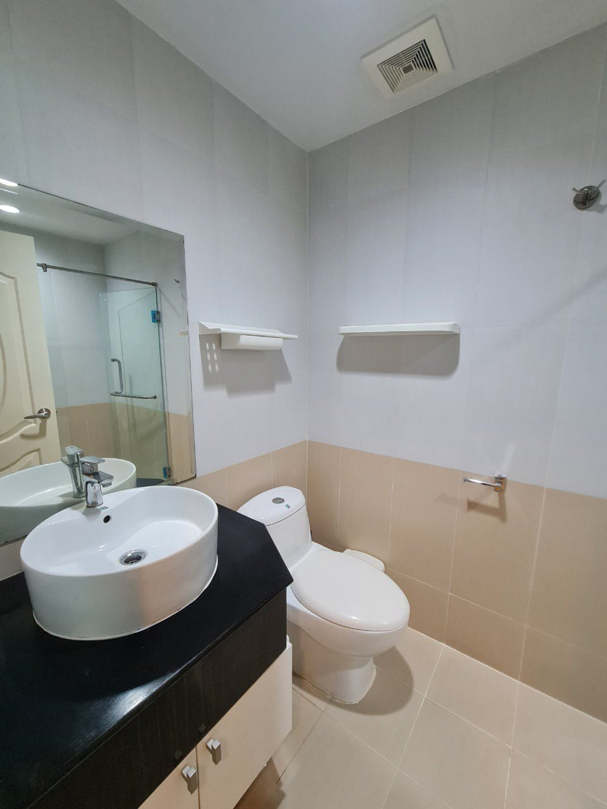 For SaleCondoSukhumvit, Asoke, Thonglor : For sale/SALE: Sukhumvit Living Town (Sukhumvit Living Town) - 1 bedroom LC078