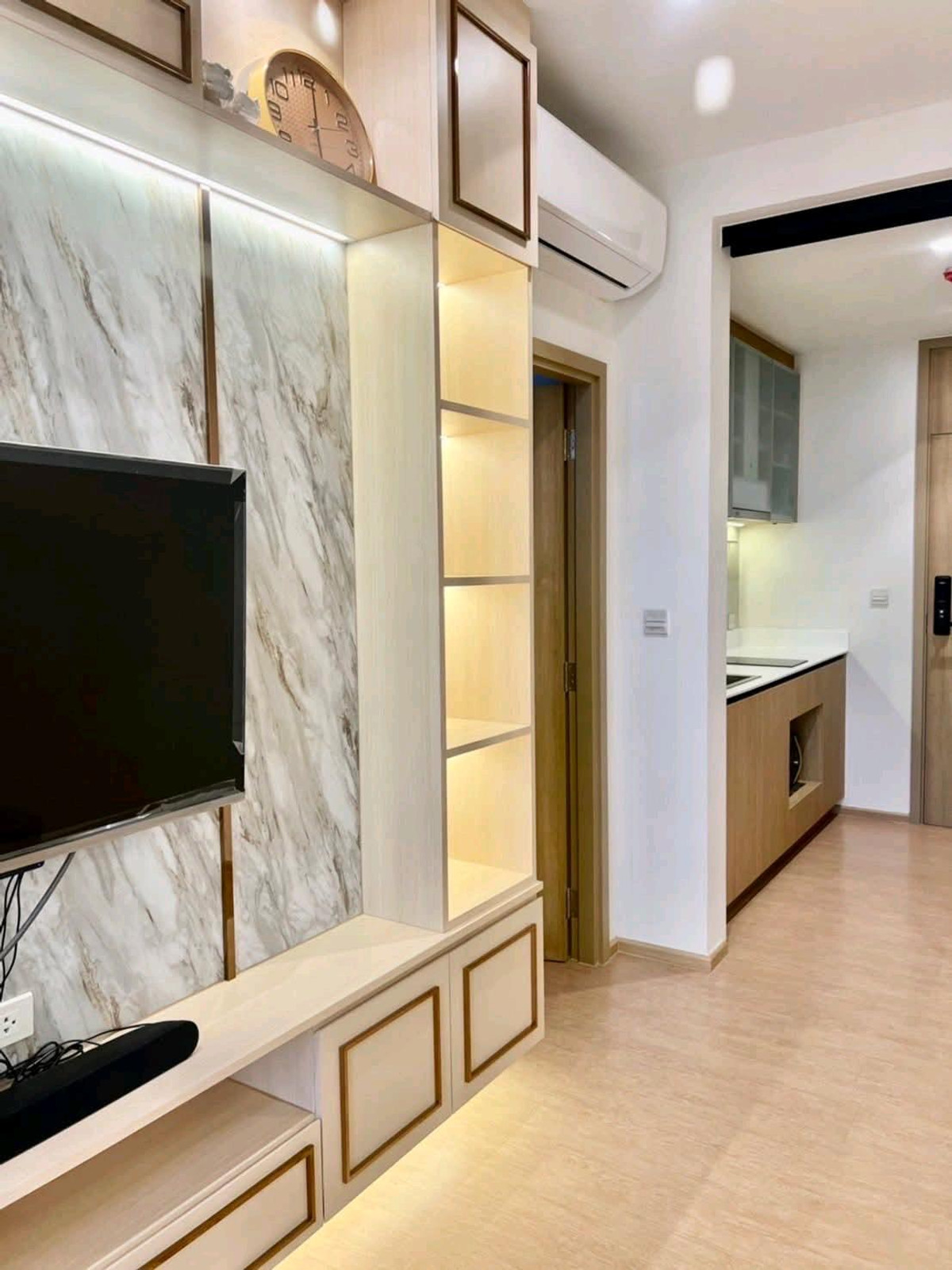 ขายคอนโดลาดพร้าว เซ็นทรัลลาดพร้าว : 69 01 395
ขาย Condo MARU Ladprao15