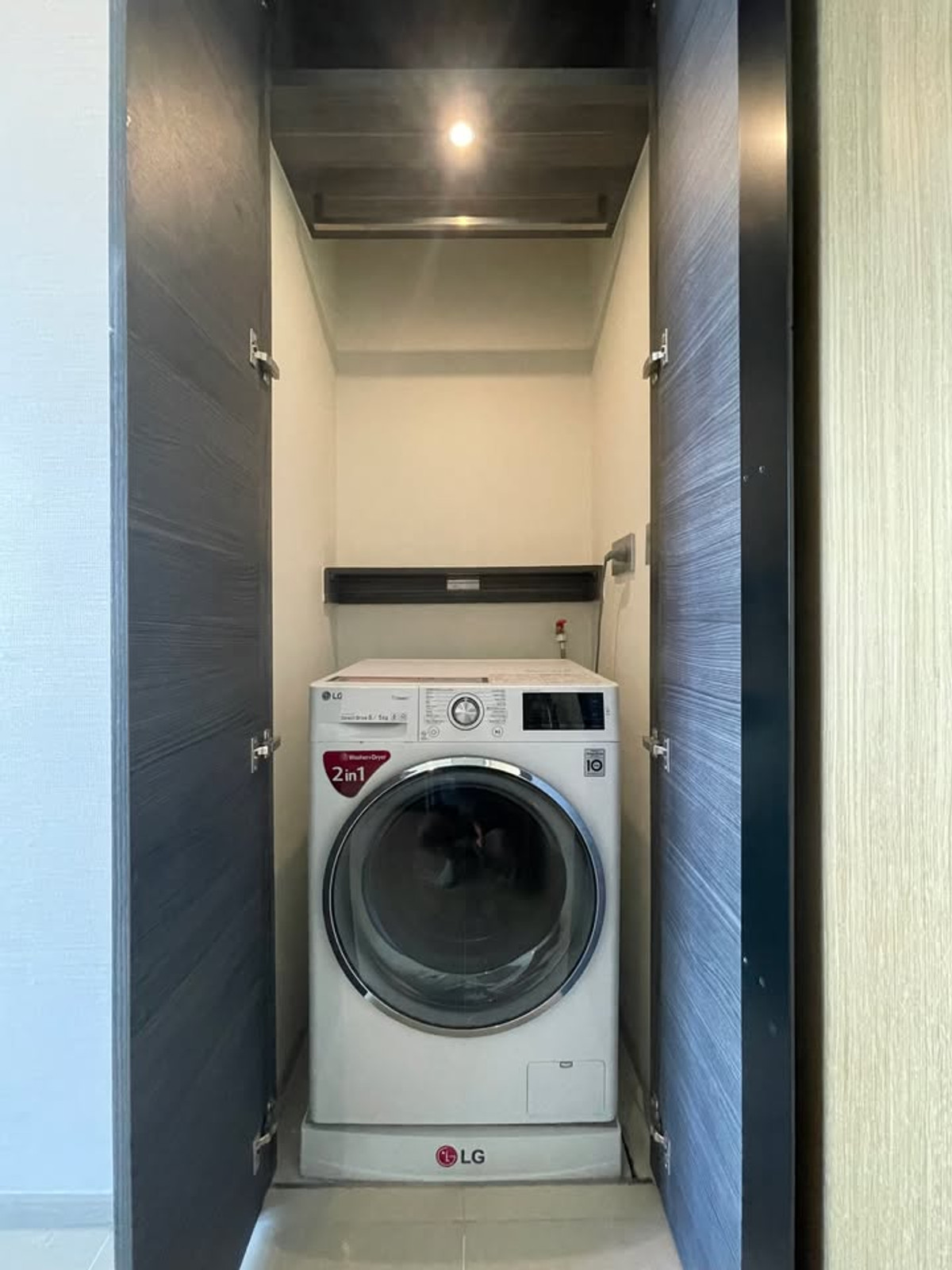 ให้เช่าคอนโดสุขุมวิท อโศก ทองหล่อ : ✨✨✨ RENT |  The Esse Asoke |1 ห้องนอน 45 ตร.ม. | เฟอร์นิเจอร์ครบ | เดินถึง BTS & MRT