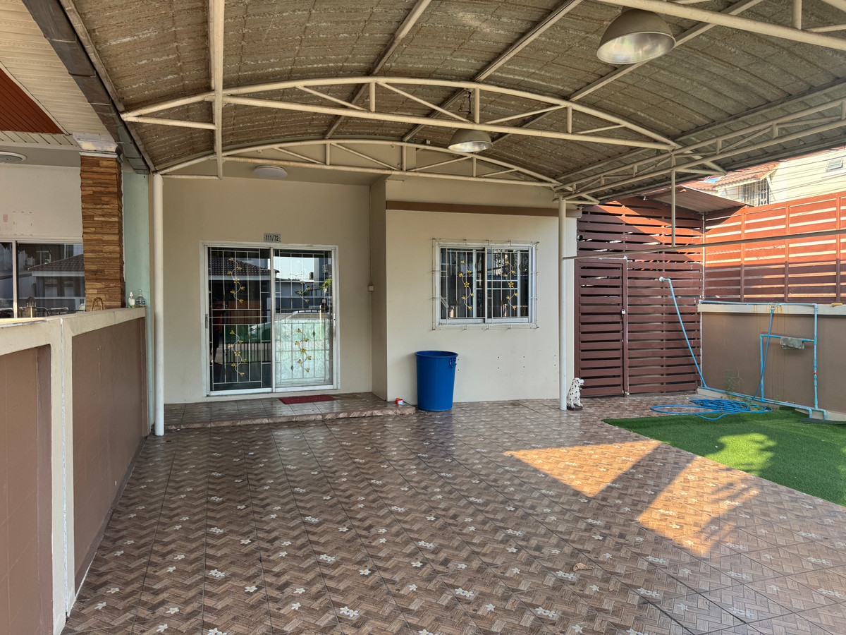 For RentBang kae, Phetkasem : 2-story semi-detached house for rent, Grand Kittiya Village, Suan Luang, corner room, Phutthasakhon Road, beautiful, cheap, good location, if interested contact Line @841qqlnr