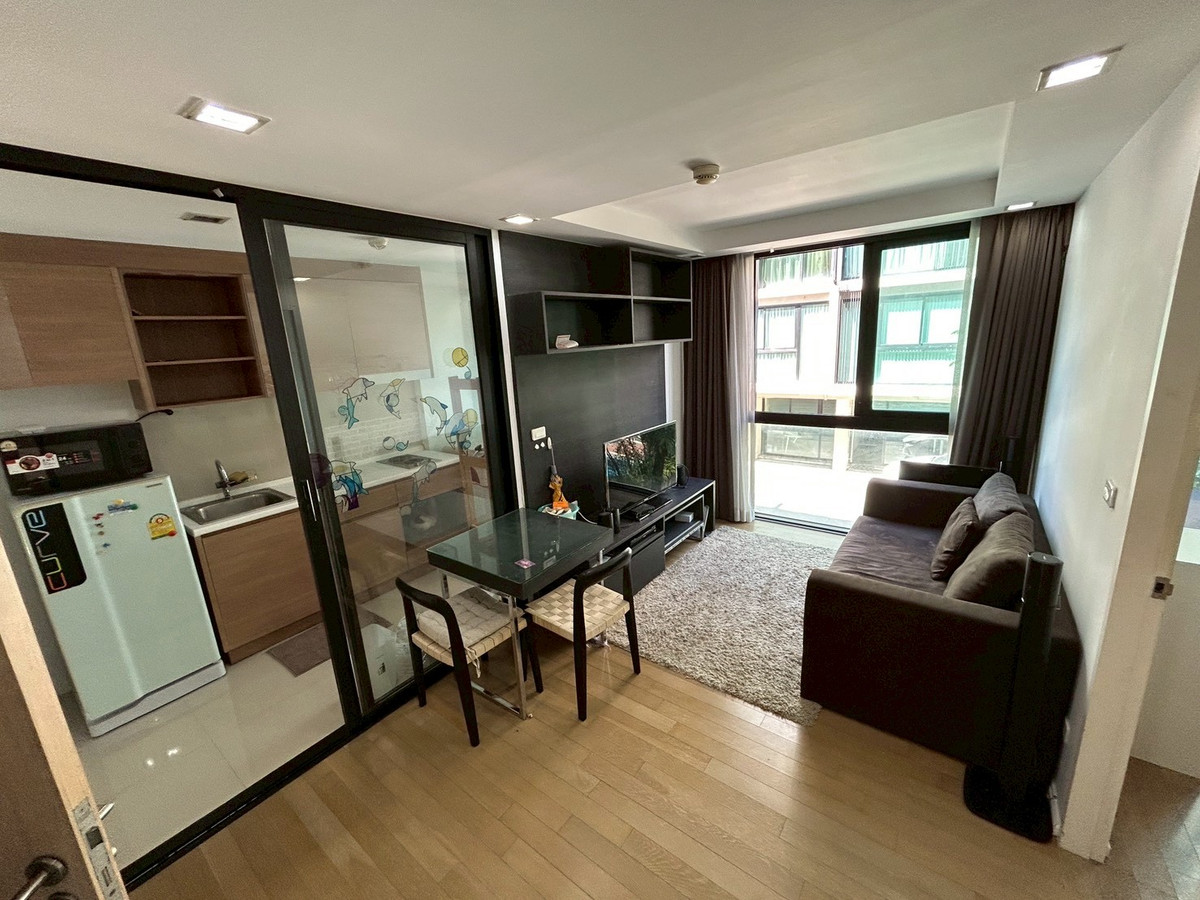 ให้เช่าคอนโดอ่อนนุช อุดมสุข : แอ็บสแตร็กส์-สุขุมวิท-66/1 1 ห้องนอน 1 ห้องน้ำ  ชั้น 2 อาคาร B ขนาด  37 ตรม  ใกล้ บีทีเอส อุดมสุข และ เฟอร์นิเจอร์เครื่องใช้ไฟฟ้าครบ  ราคาเช่า 12000 บาท 