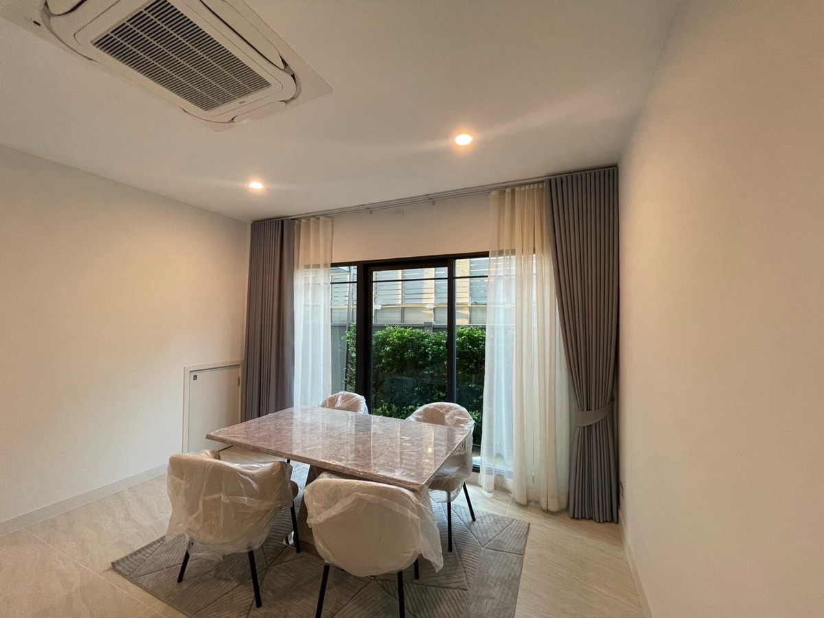 For RentTownhomeKasetsart, Ratchayothin : Single house for rent Baan Klang Muang Classe Ratchayothin (ClasseRatchayothin), new house, never lived in.