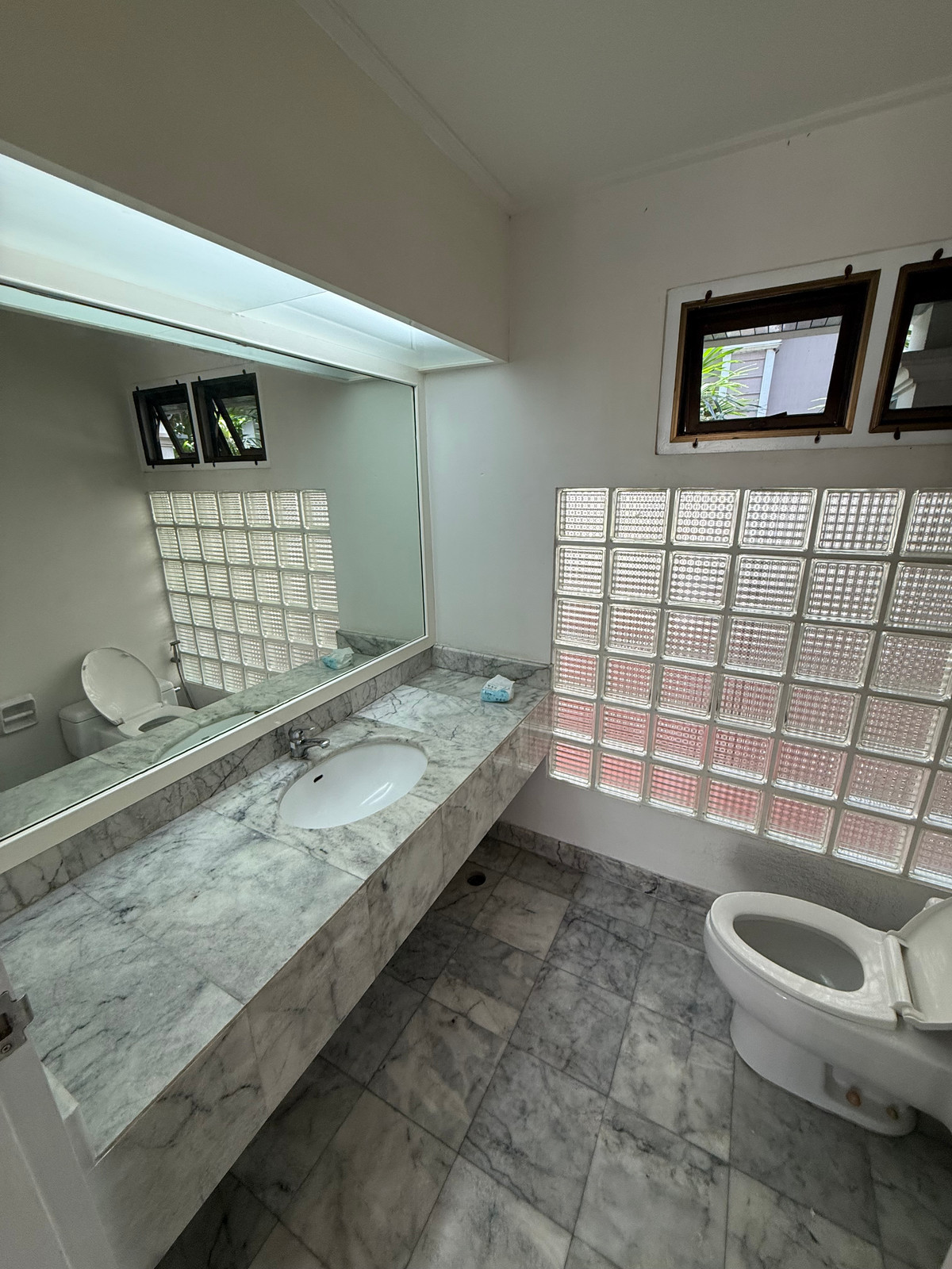 ให้เช่าบ้านนวมินทร์ รามอินทรา : ให้เช่า ที่ดิน200ตรว 3นอน3น้ำ พทใช้สอย600ตรม บ้านเดี่ยว 3 ชั้น  หมู่บ้านนวธานี เสรีไทย 59