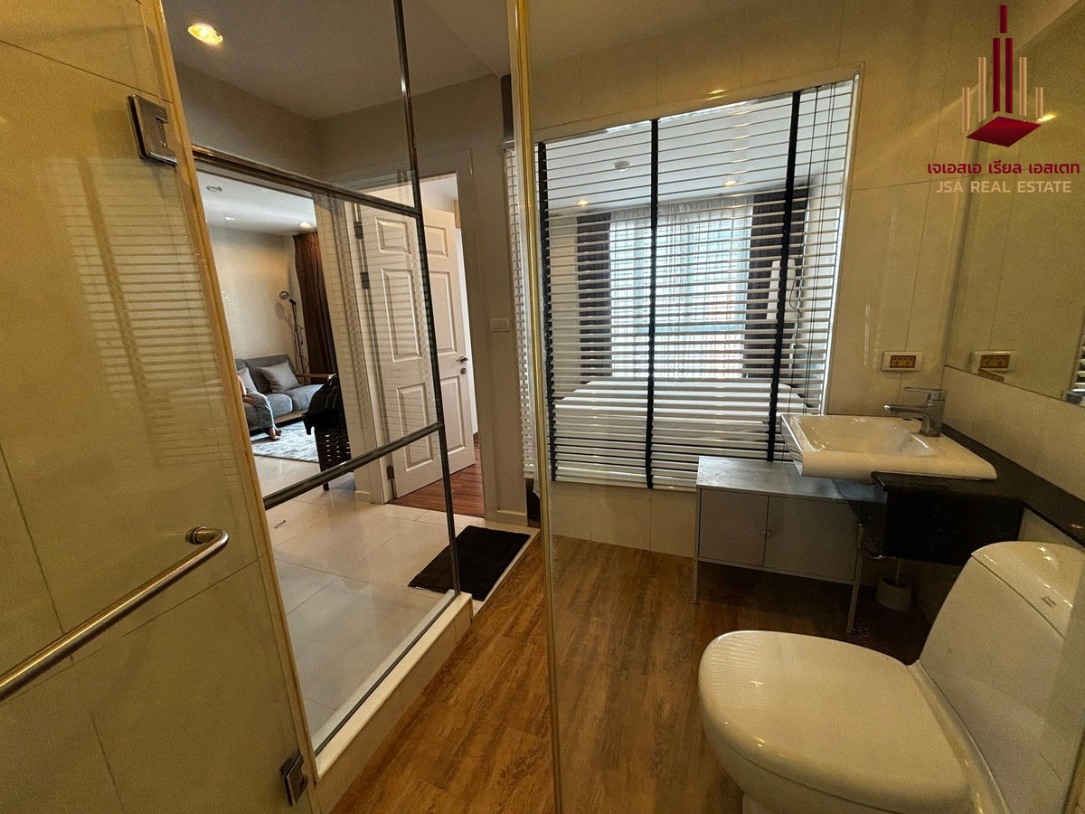 For RentCondoSilom, Saladaeng, Bangrak : ✨ For Rent: The Surawong By Chewathai Hup Soon Condo ✨ 💰 Only 20,000 THB/month