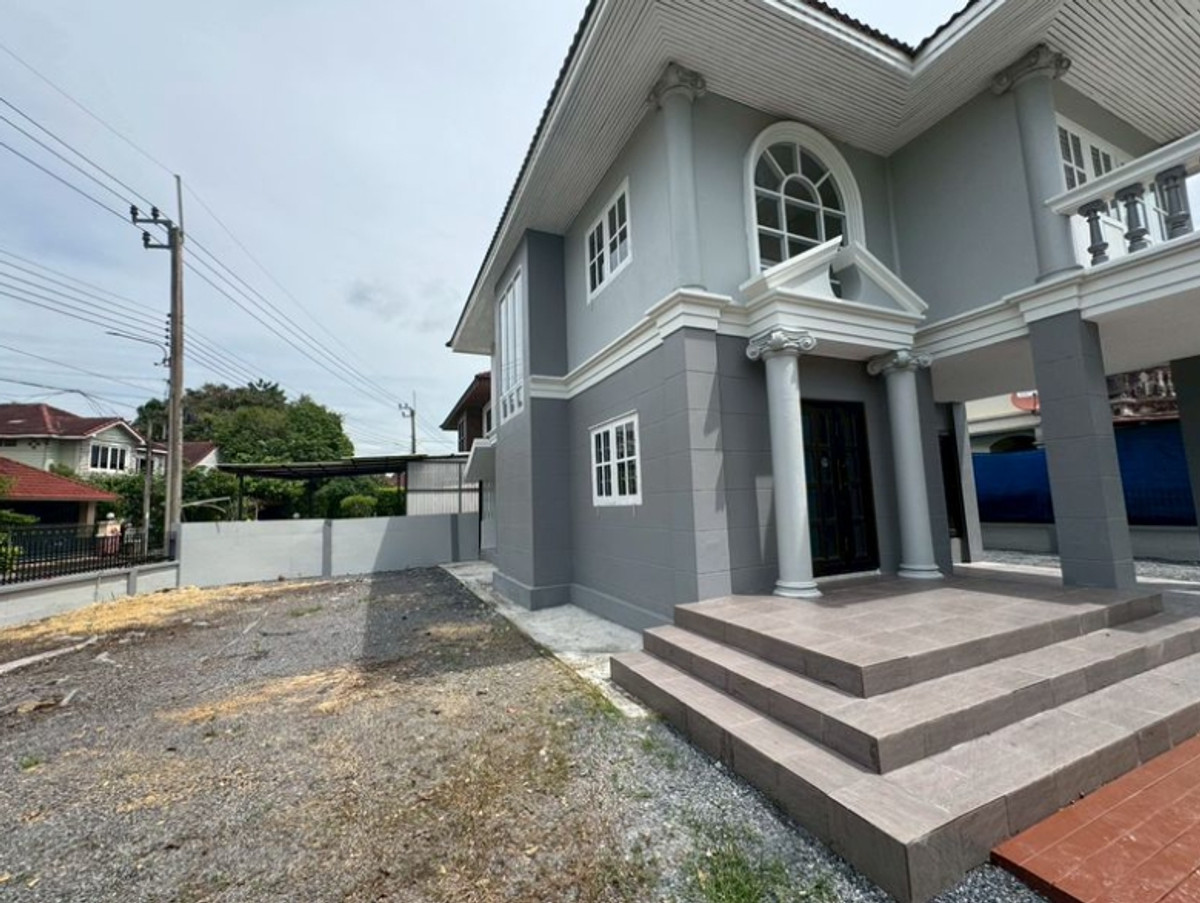 For SaleHouseNawamin, Ramindra : 2-story detached house for sale, Panya Lake Home Village, size 91 sq m., corner house, Main Road, Minburi, Nimitmai Road 28, opposite the park.