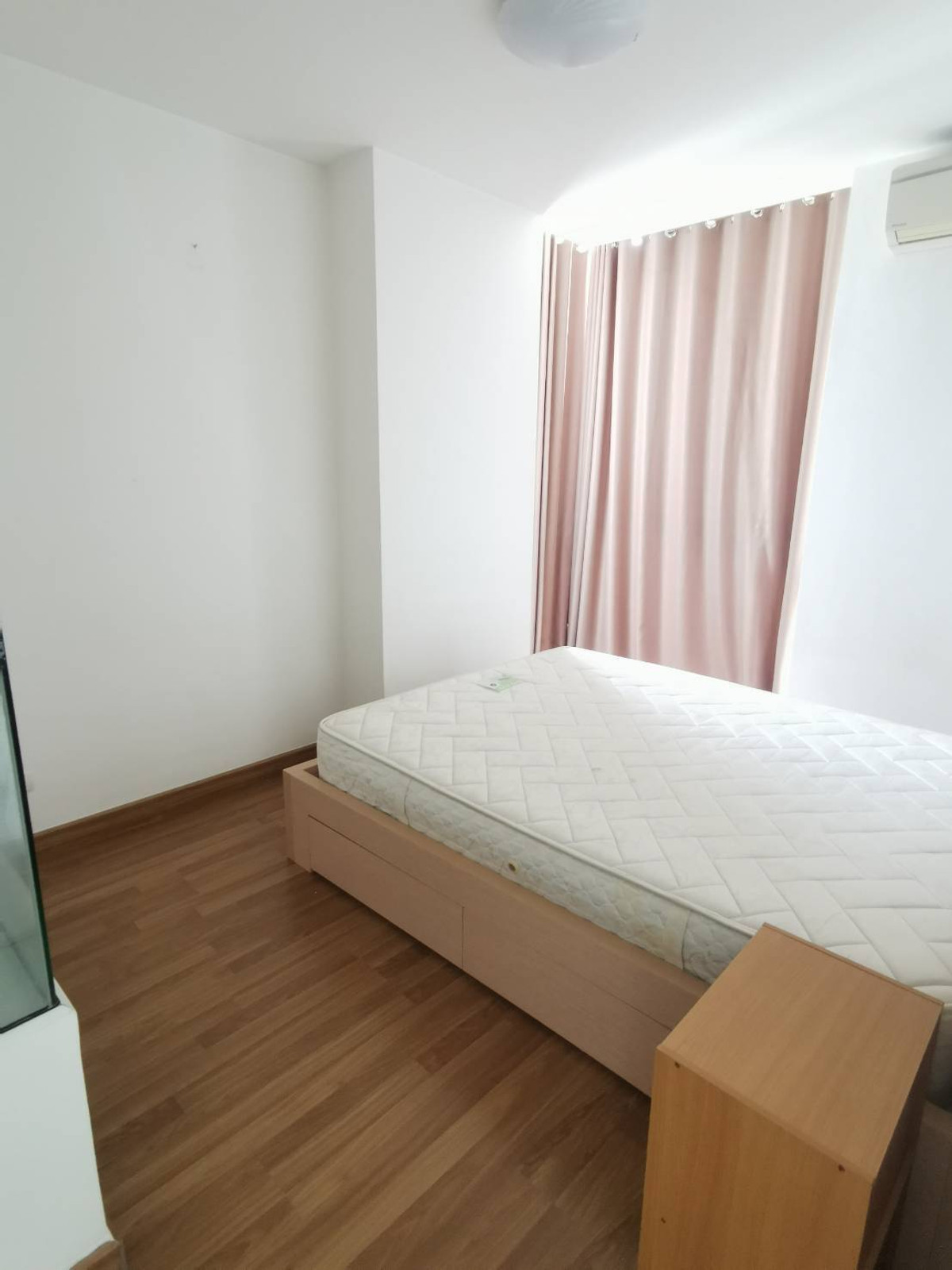 ให้เช่าคอนโดอ่อนนุช อุดมสุข : Ideo Mix 103 ห้องมุม เฟอร์ครบ พร้อมอยู่ ราคา 13000 บาท 