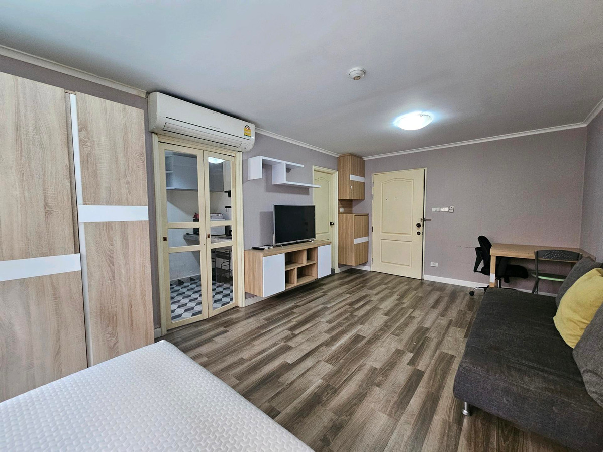 ให้เช่าคอนโดคลองเตย กล้วยน้ำไท : 📌For Rent :  ลุมพินี เพลส สาทร-พระราม 4 หลังตึกลุมพินี ทาวเวอร์ พระราม 4 ค่าเช่าเพียง 12,000 บาท พร้อมอยู่มีเครื่องซักผ้า