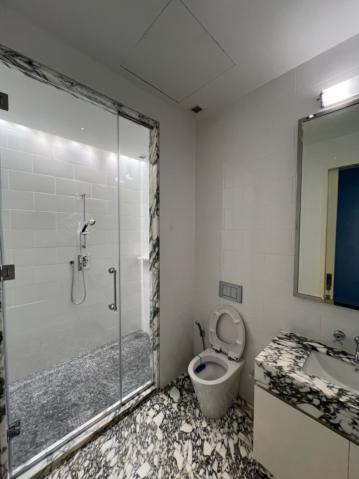 CondoSathorn, Narathiwat : 🏆✨ 4-Bedroom Penthouse at The Ritz-Carlton Residences Bangkok – 400,000 THB/month 🌆🔥